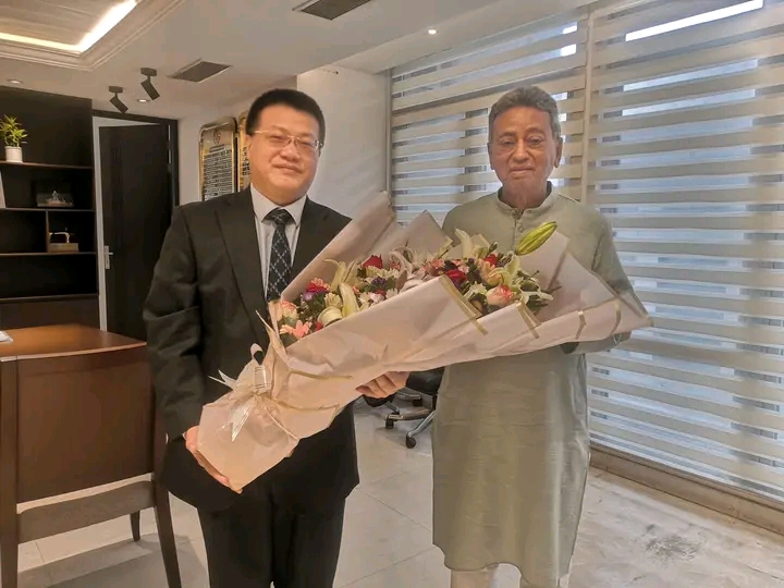 Finance Min Amir Khasru Mahmud Chowdhury meets Chinese Ambassador Finance Min Amir Khasru Mahmud Chowdhury meets Chinese Ambassador